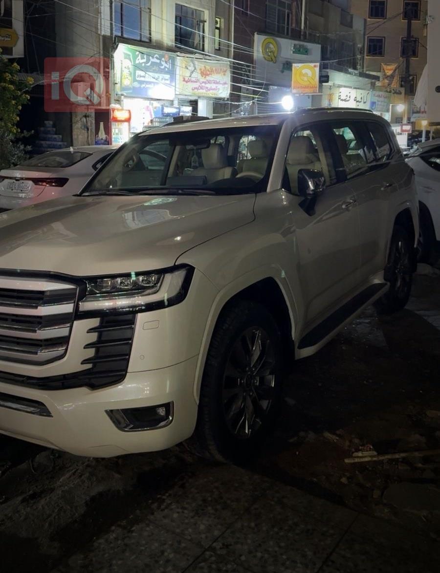 تويوتا لاندكروزر